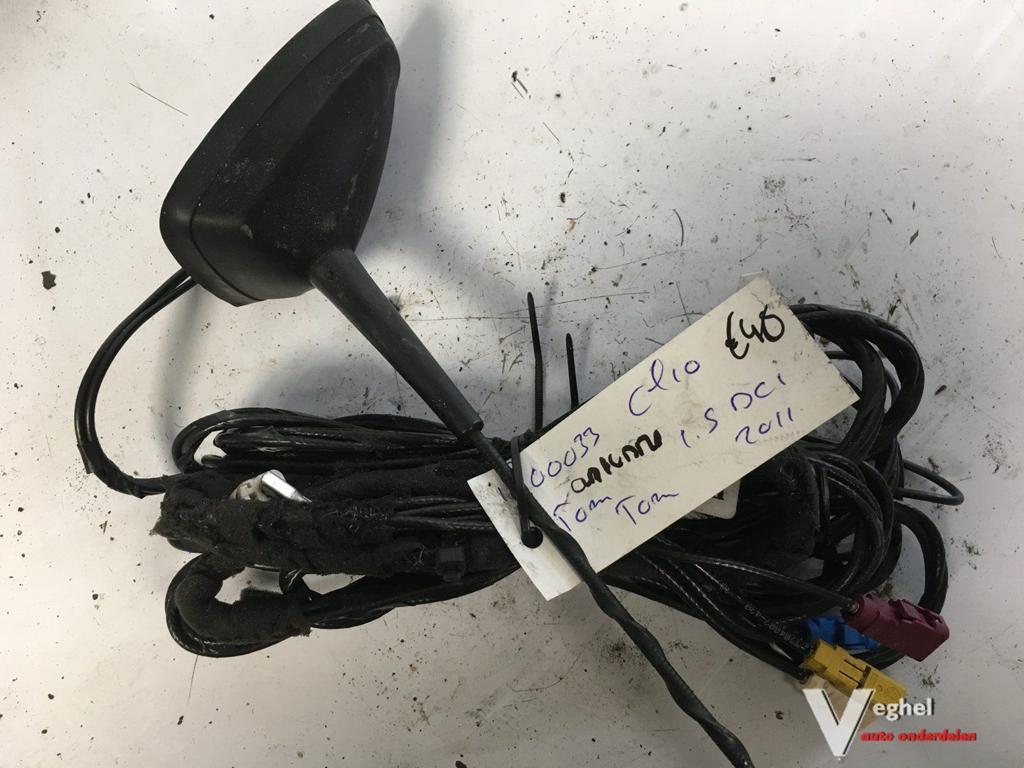 Renault Clio 1.5dci 2011 Antenne Navigatie, Auto diversen, Autonavigatie, Gebruikt, -, -, Ophalen of Verzenden