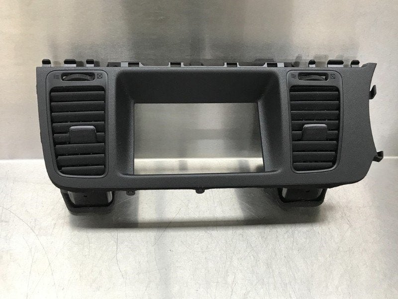 DIVERSEN Radio omlijsting Murano (Z51) (|E8235112100|), Auto-onderdelen, Gebruikt, Nissan