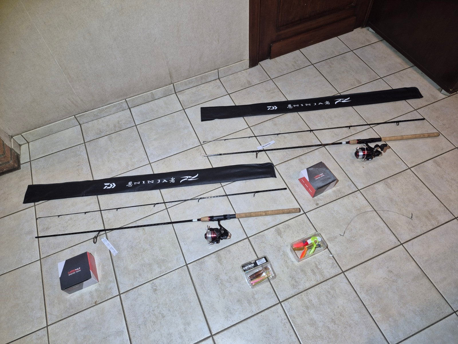 Daiwa Ninja Roofvis 2 complete Spinhengels 2.40 L, Watersport en Boten, Hengelsport | Roofvissen, Ophalen