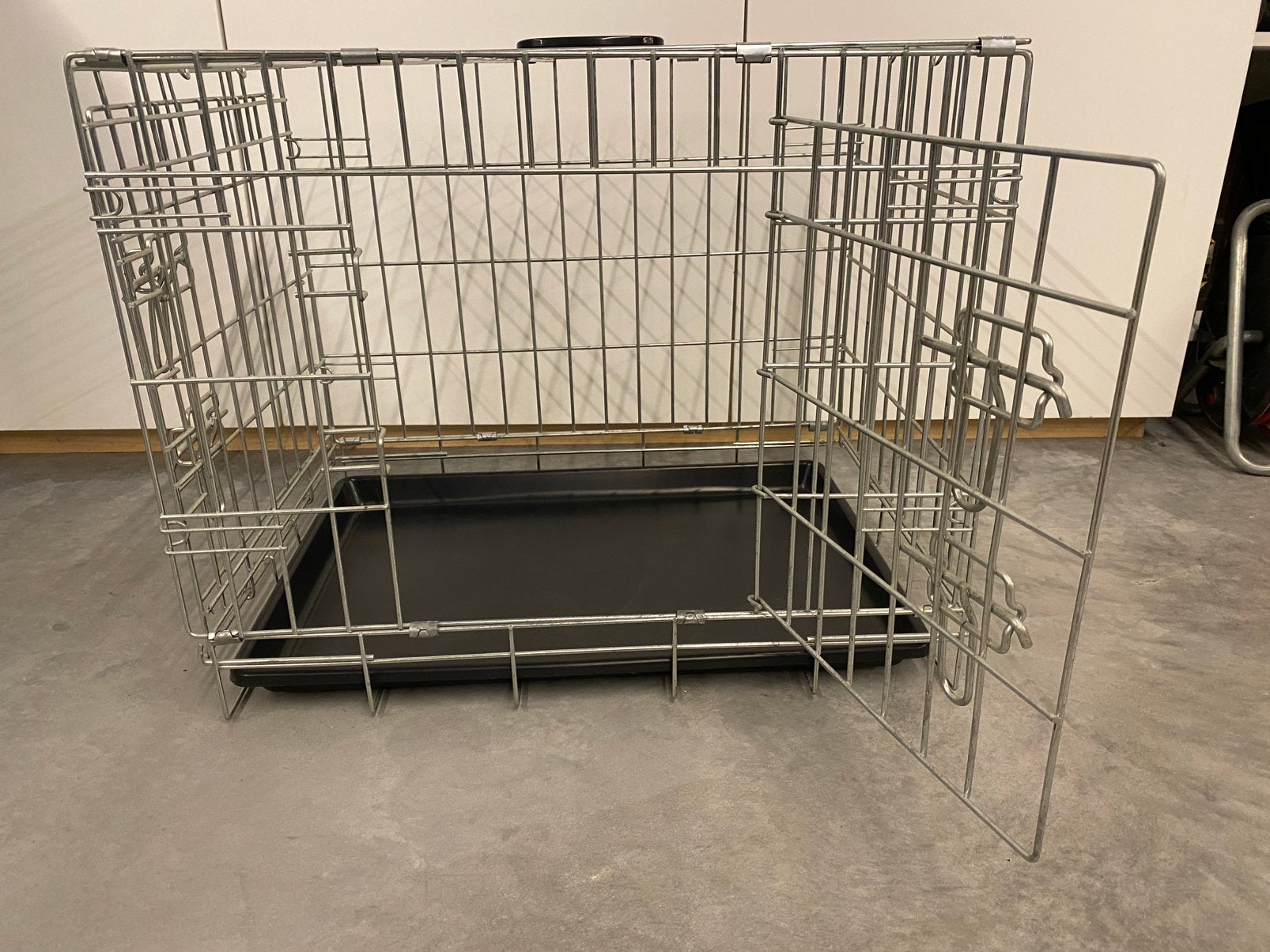 Hondenbench met wasbaar kussen, Ophalen, Zo goed als nieuw