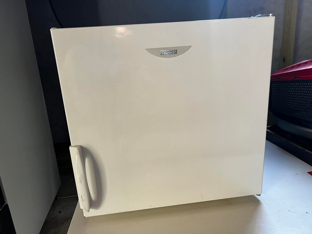 Zanussi Tafelmodel vriezer, Ophalen, Zo goed als nieuw