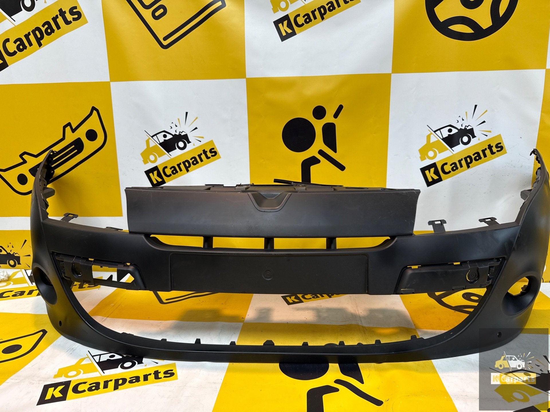 Renault Megane MK3 Voorbumper Origineel 620220004R 2006-2014, Auto-onderdelen, Info@fabrikant.eu, Bumper, Fabrikant BV, Gebruikt