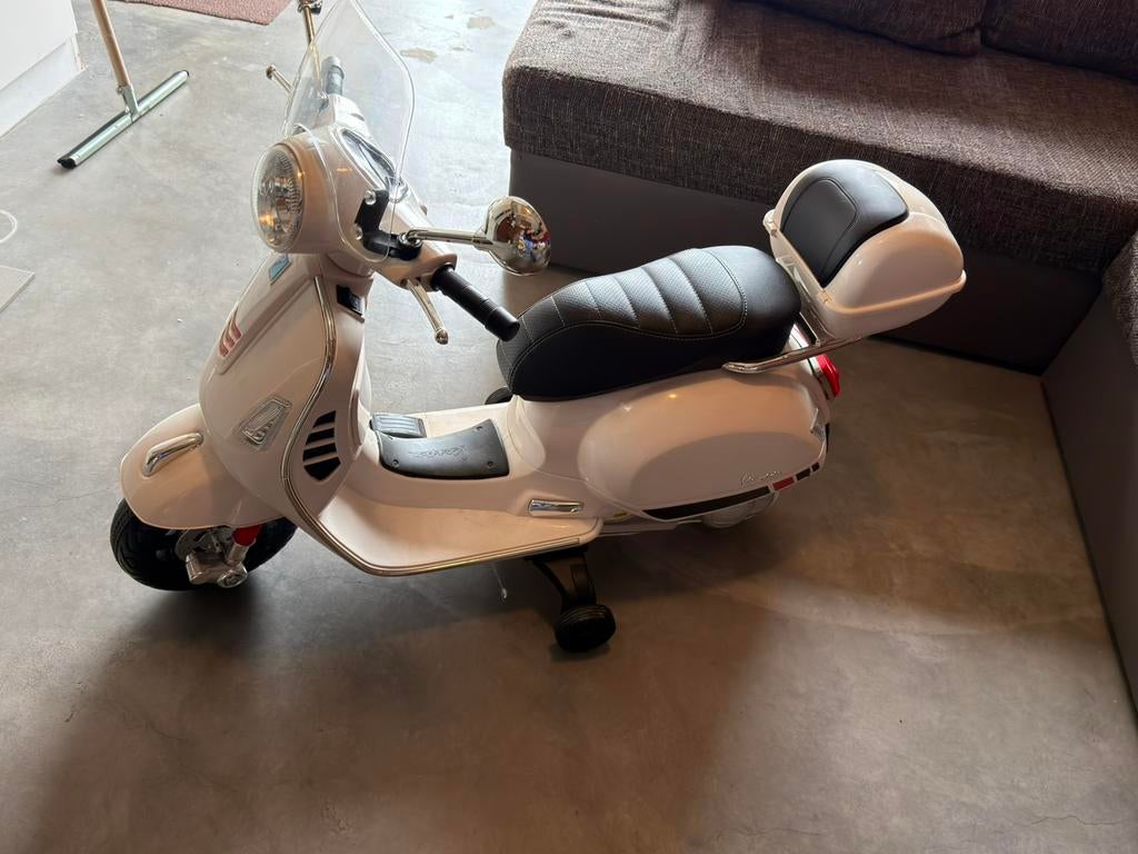 Vespa kinderen 3-6 jaar, Ophalen, Zo goed als nieuw