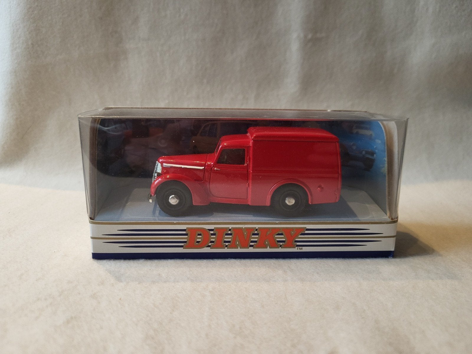 Dinky Matchbox Dy-4 1950 Ford E83W CWT Van, Ophalen of Verzenden, Matchbox