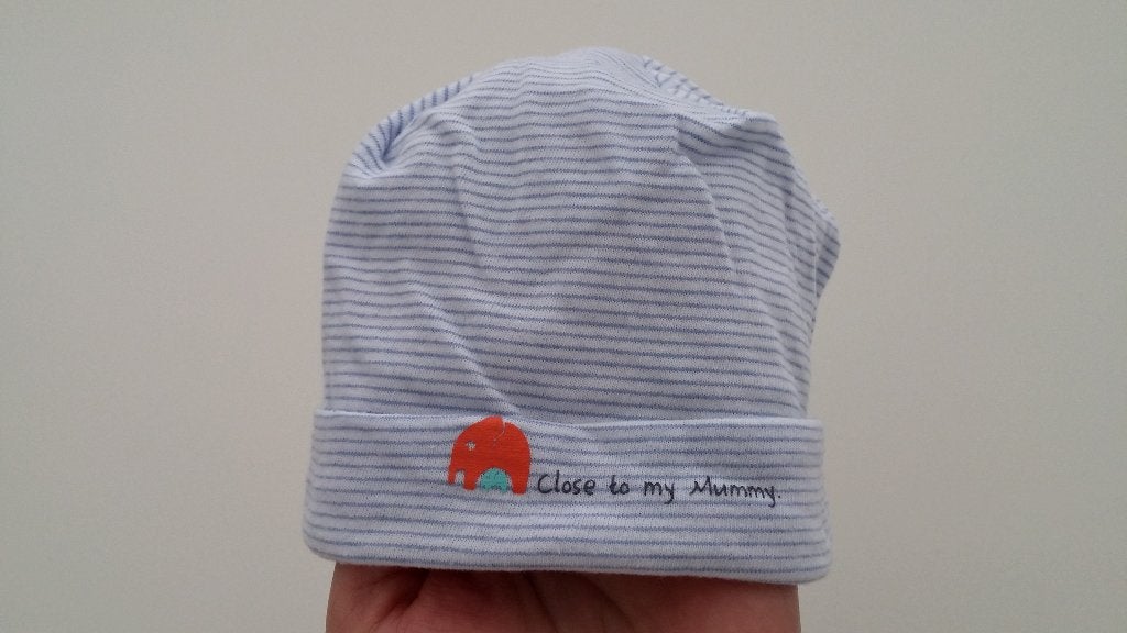 Bonnet 3 mois blanc/bleu, parfait état !, Enfants & Bébés, Garçon, Enlèvement ou Envoi, Taille 62, Comme neuf