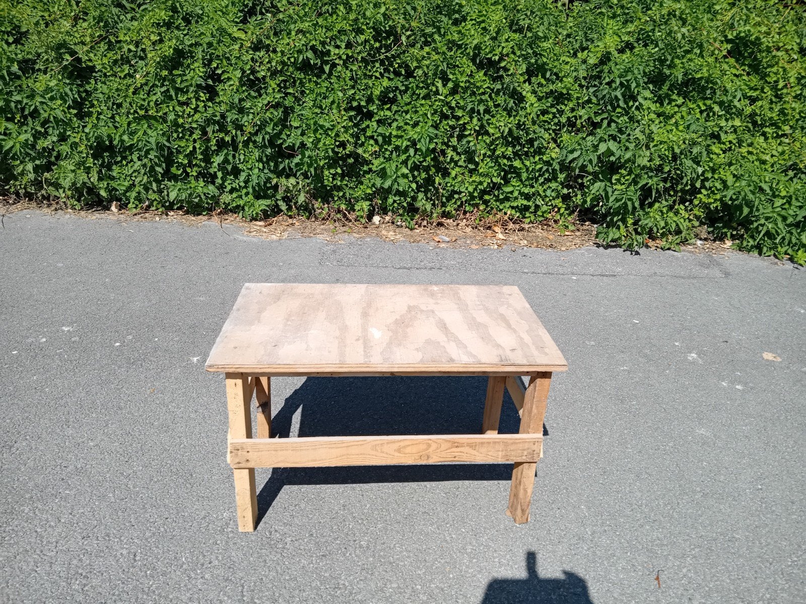 Klein stevig werkbankje, Doe-het-zelf en Bouw, Werkbanken, Ophalen, Gebruikt, Minder dan 70 cm