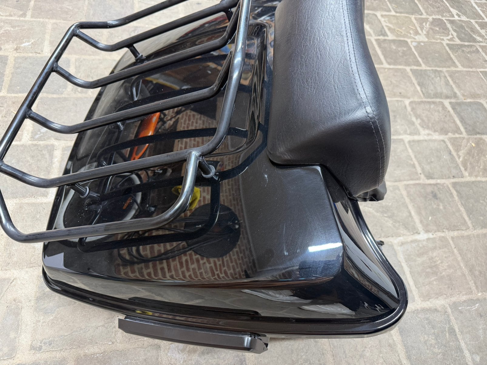 Mooie topkoffer met rek m8 modellen, Motoren, Onderdelen | Harley-Davidson, Ophalen of Verzenden