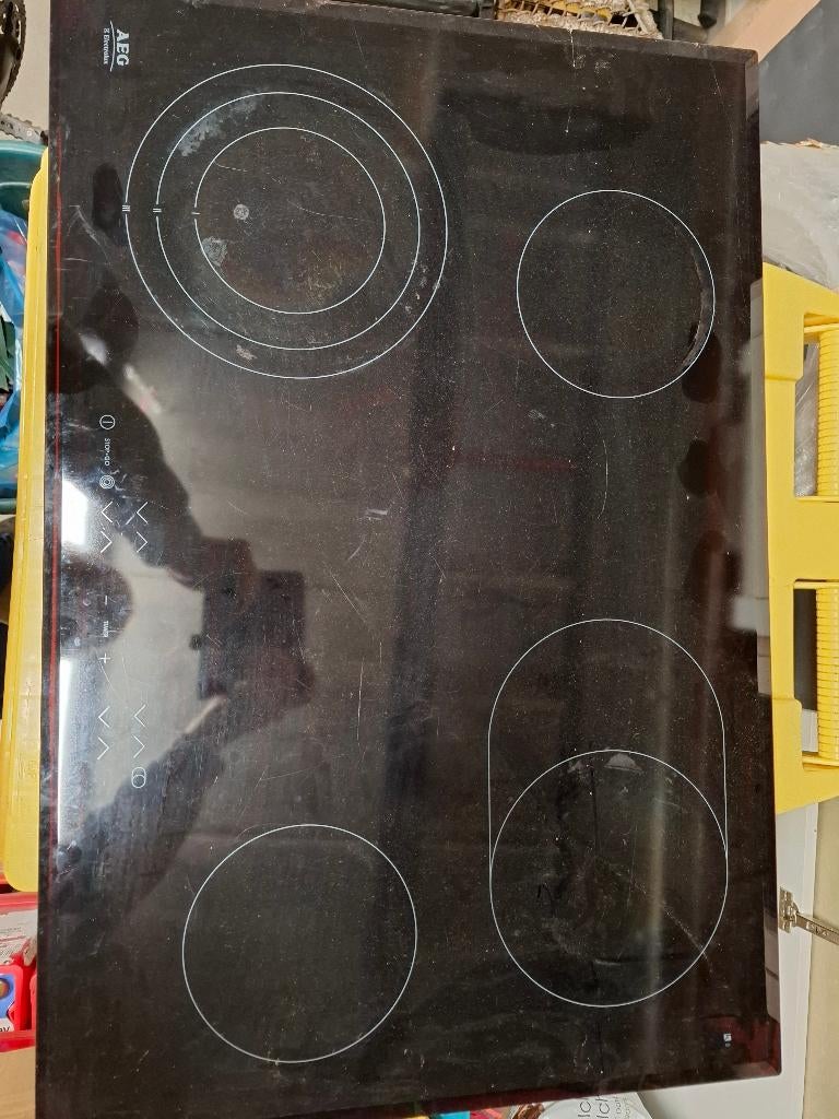 Keramische kookplaat AEG, Elektronische apparatuur, Ophalen, Gebruikt, Keramisch, 4 kookzones