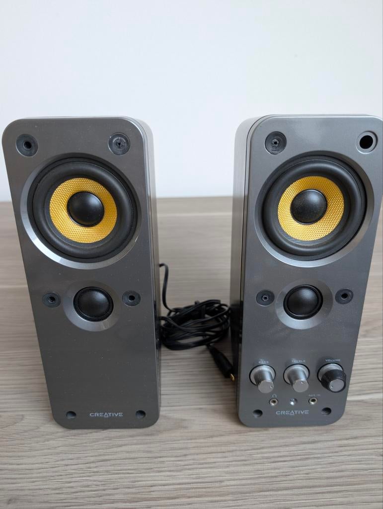 Creative GigaWorks T20, active PC-speakers, monitor-speakers, Ophalen of Verzenden, Zo goed als nieuw, Audiokanaal 2, Creative