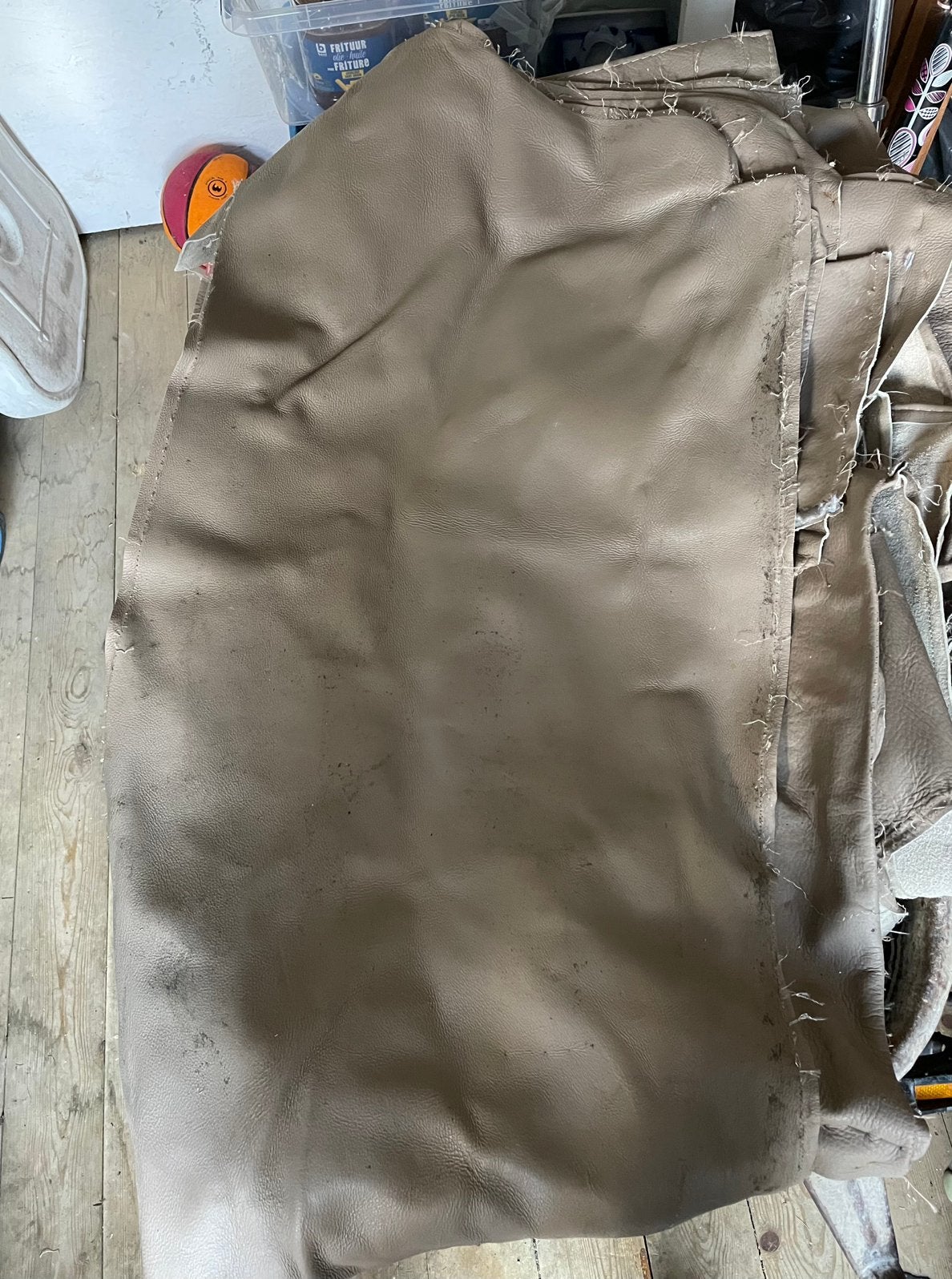 Leder taupe lappen afval leder. Voor knutselen? Of hobby?, Hobby en Vrije tijd, Ophalen, Gebruikt