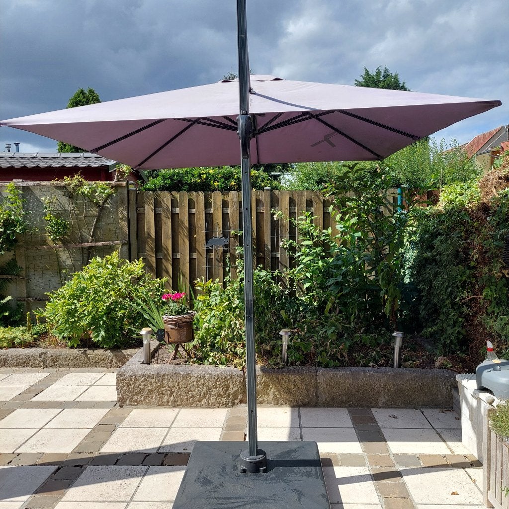 Parasol 3 x 3 met zware voet op wieltjes, Ophalen, Zweefparasol, 3 tot 4 meter, Verstelbaar
