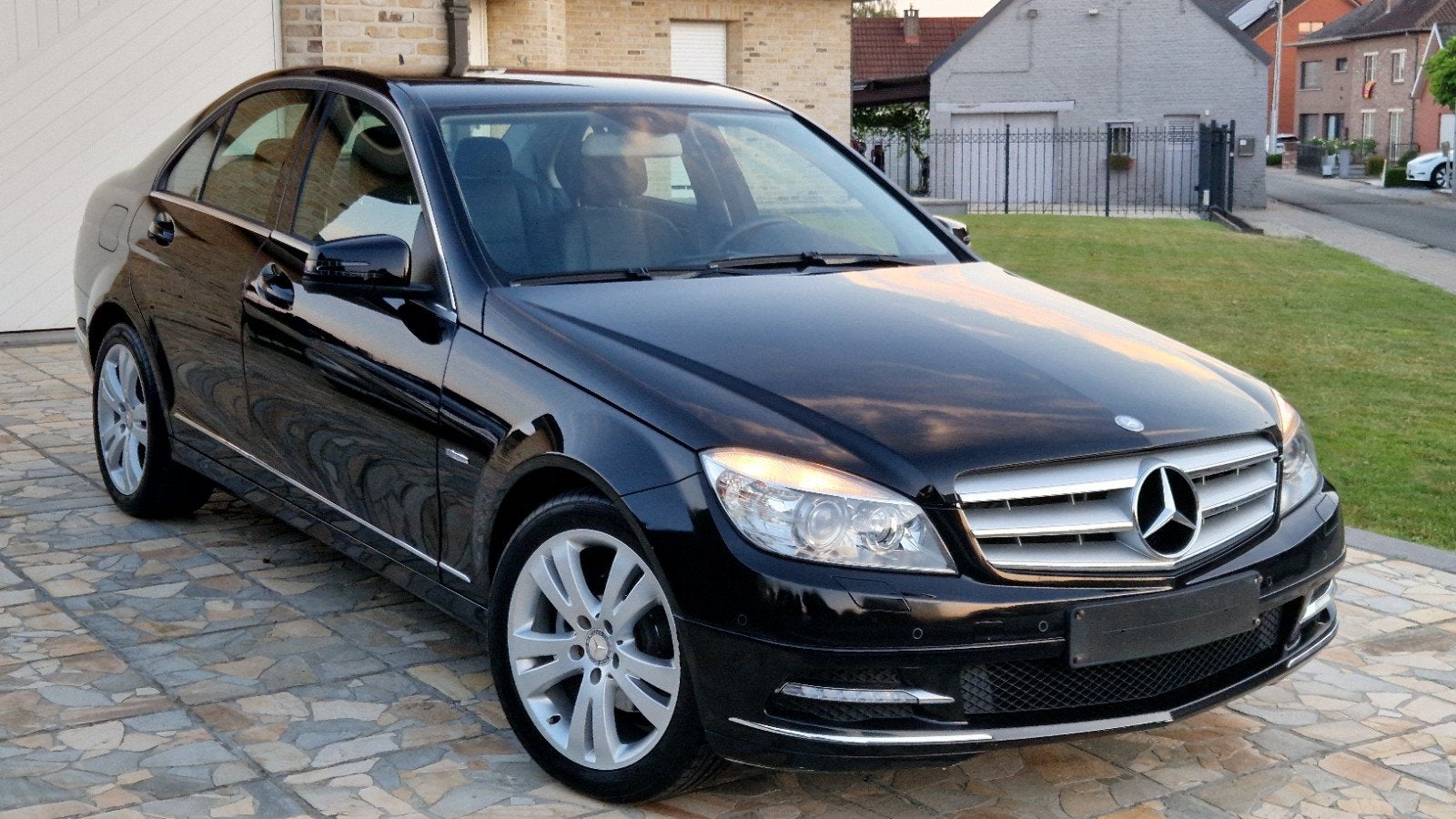 Mercedes C180cgi  avantgarde zeer net leder, Euro 5, Cruise Control, Noir, Particulier