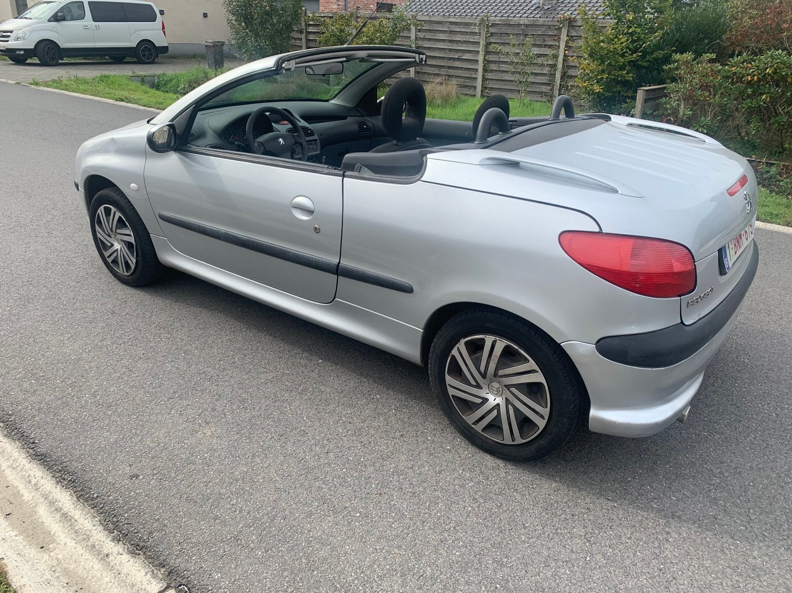 Peugeot 206cc cabrio, reeds gekeurd, Autos, Cabriolet, Boîte manuelle, Particulier, Essence