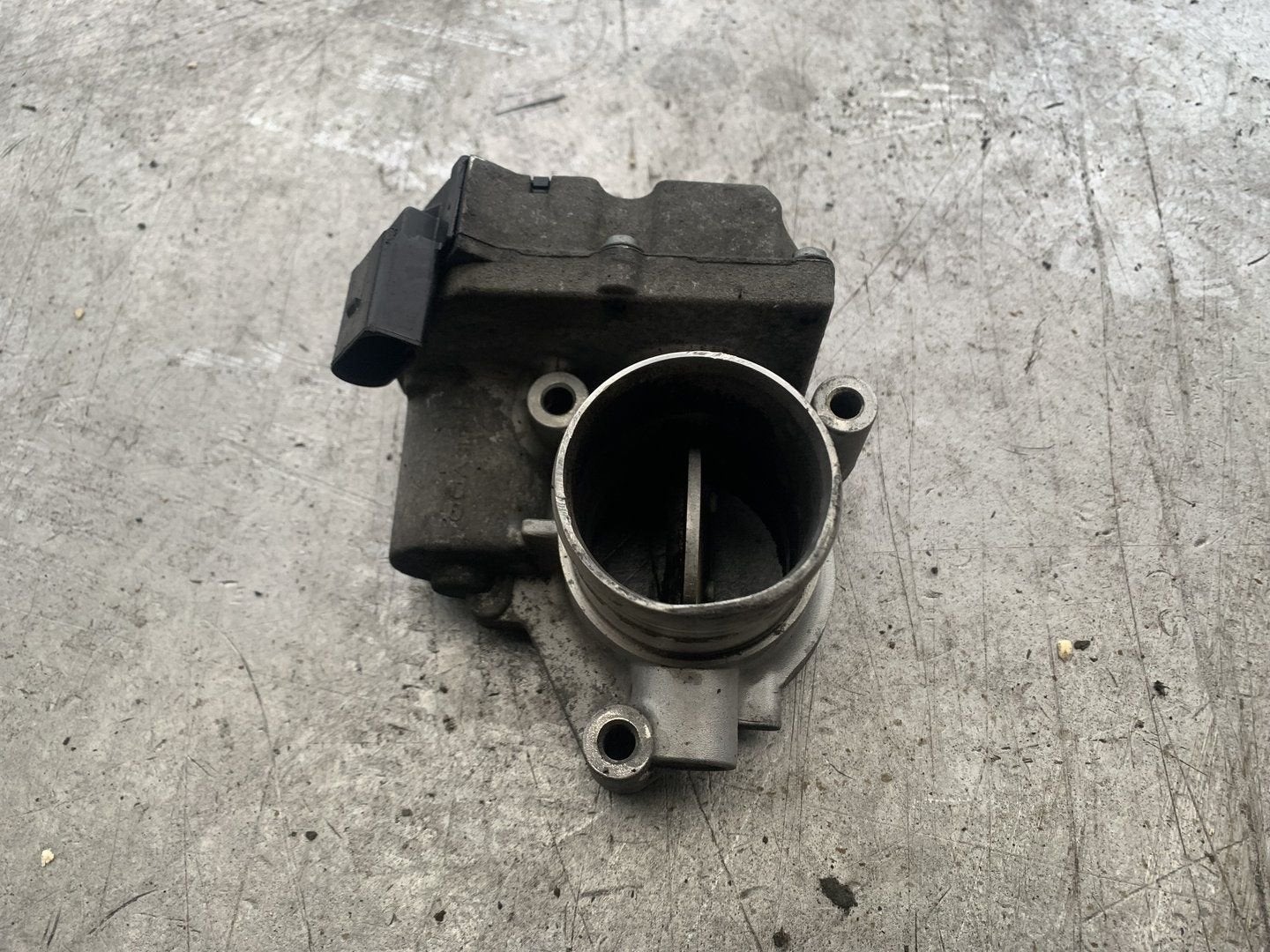 gasklephuis opel / renault 2.5 DCI A2C53107575 7701062300, Auto-onderdelen, Brandstofsystemen, Opel, Renault, Gebruikt, Ophalen of Verzenden