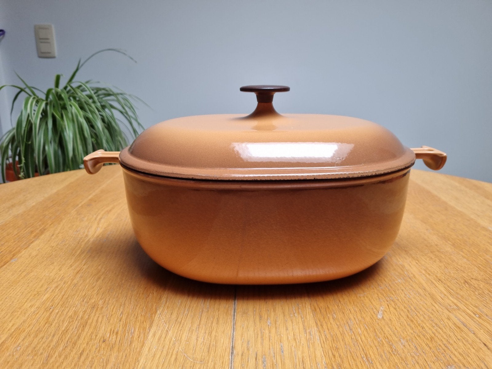 Le Creuset, Enlèvement ou Envoi, Le Creuset