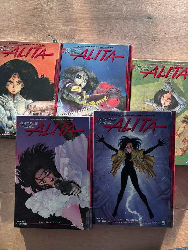 Battle Angel Alita – Deluxe   1-5 – Complete Manga Hardcover, Livres, Série complète ou Série, Enlèvement, Comme neuf