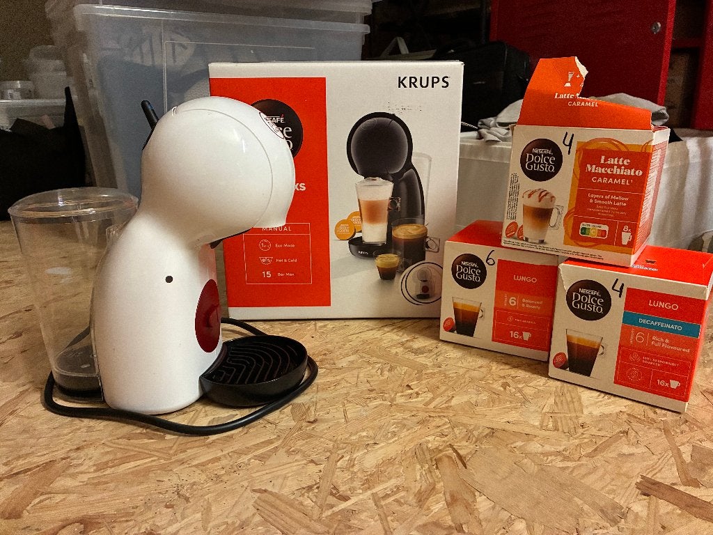 Krups Dolce Gusto Nescafé koffiemachine, Ophalen, Koffiepads en cups, Koffiemachine, Zo goed als nieuw