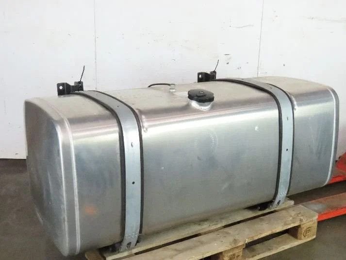MAN Fuel System Brandstoftank + steunen 590L, Ophalen, Gebruikt, MAN, Brandstofsystemen