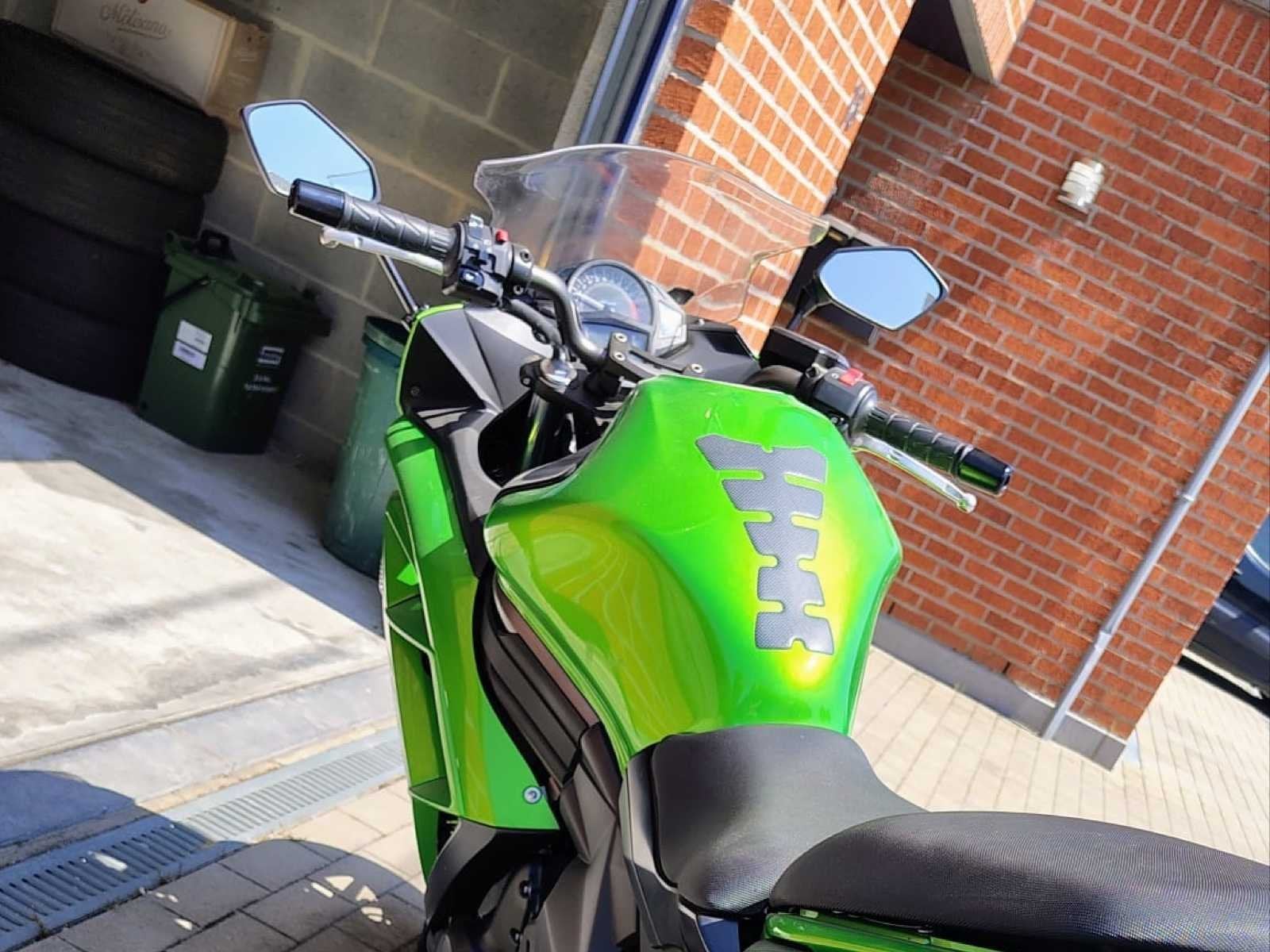 Kawasaki ER-6f (EX650F) Ninja 650 Moto, Bedrijf, Overig
