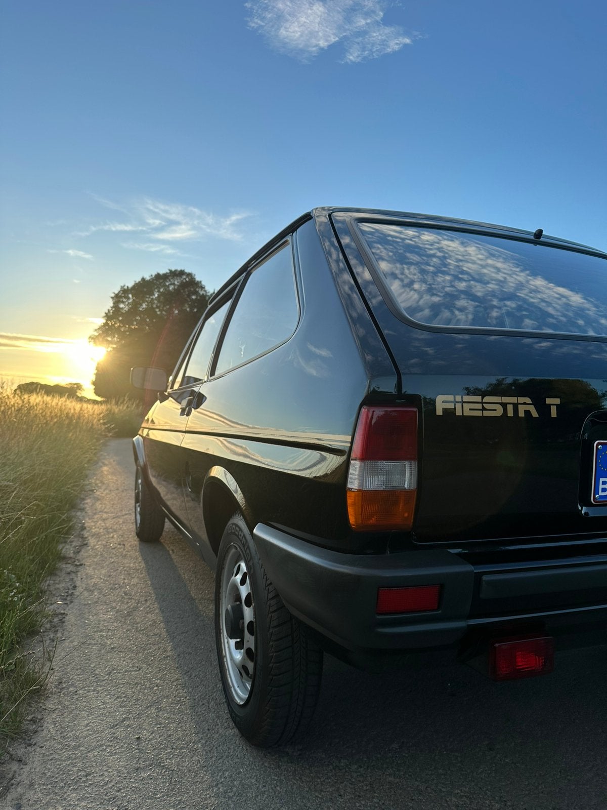 Ford Fiesta T mk2, foto 2