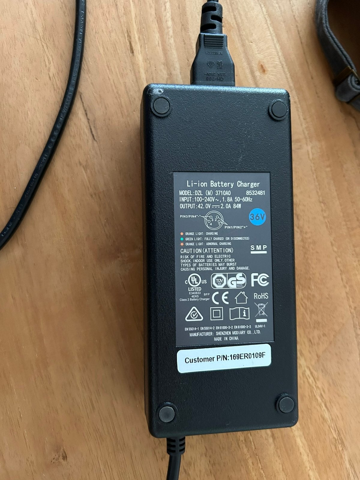 Chargeur vélo électrique riverside 900eElops 120E 900E 920E, Vélos & Vélomoteurs, Comme neuf