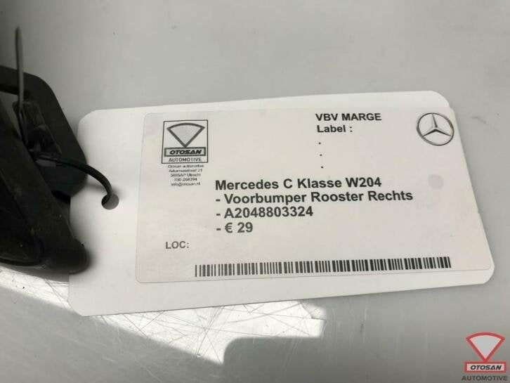 mercedes classe c w204 grille de pare chocs avant droite a20, Autos : Pièces & Accessoires, Mercedes-Benz AG, Pare-chocs, Mercedes-Benz