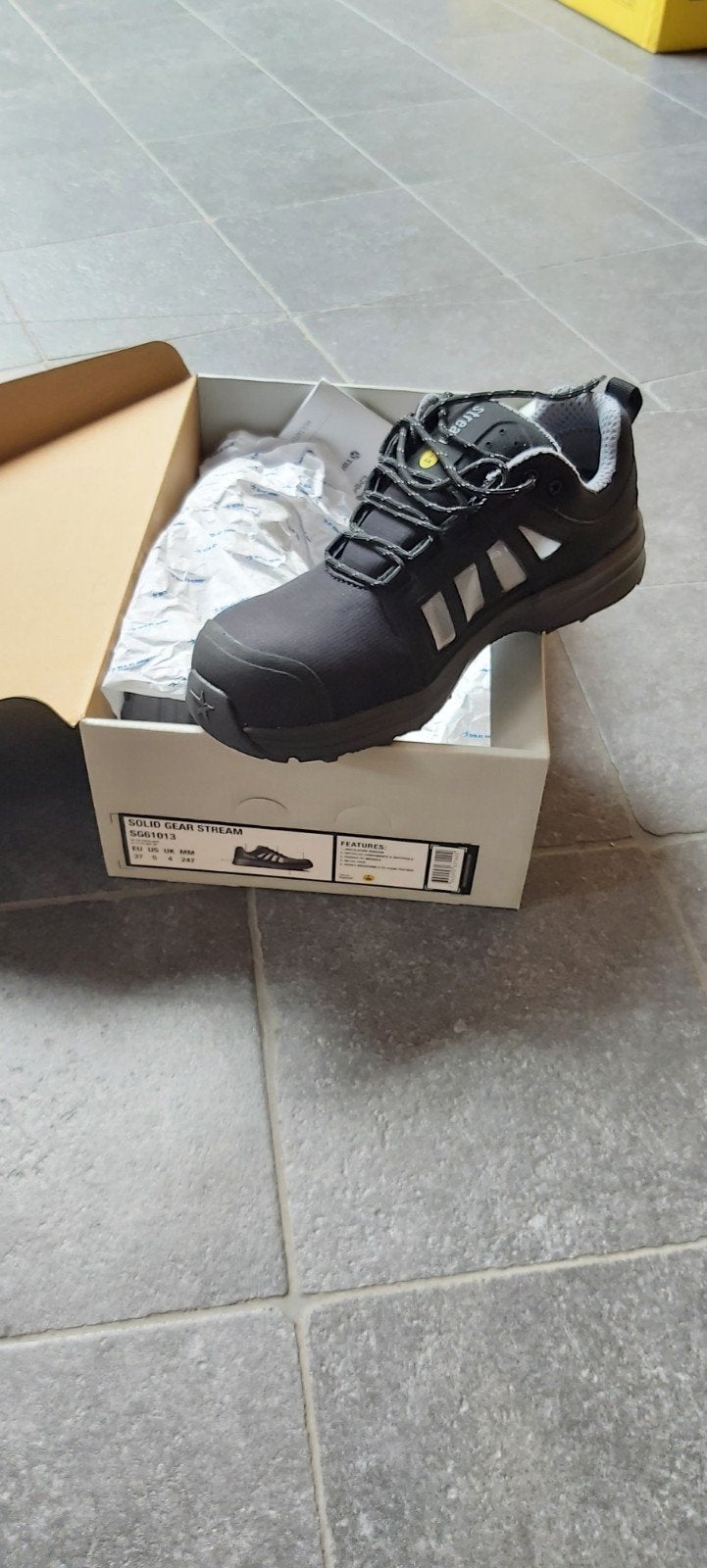 Veiligheidsschoenen maat 37 Solid gear, Doe-het-zelf en Bouw, Veiligheidskleding, Ophalen