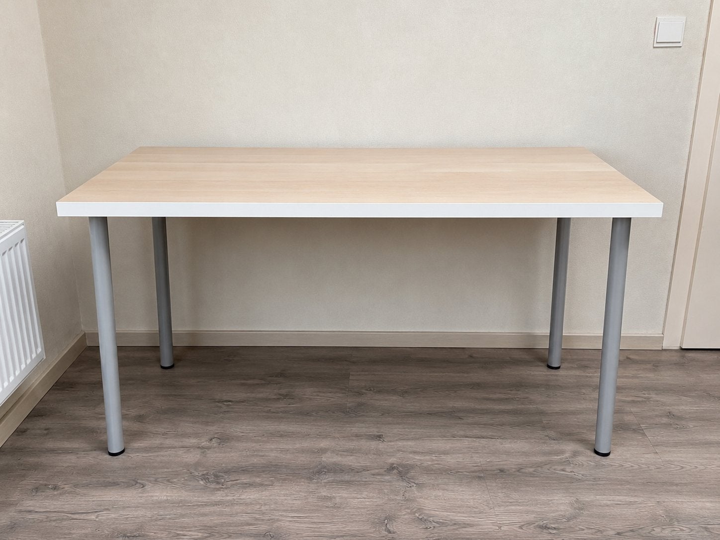 Bureau / tafel 120 x 60 cm – licht hout met grijze poten, 120 cm, Ophalen of Verzenden, Zo goed als nieuw, IKEA