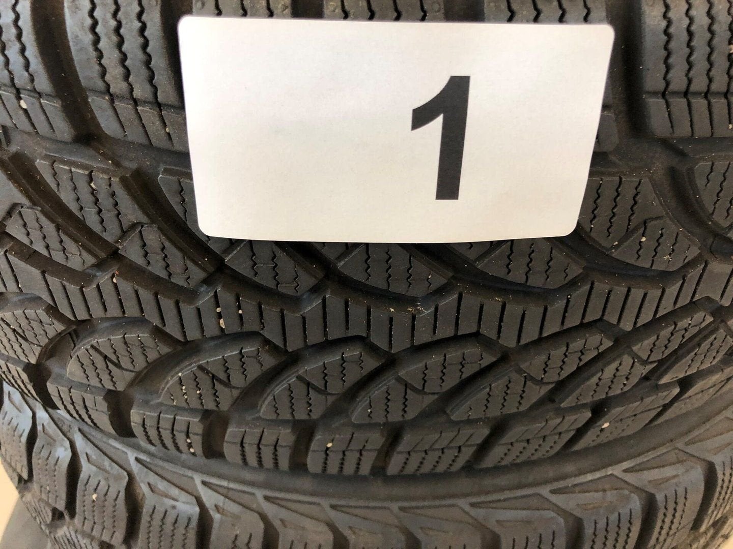 Winterbanden 16 inch 205 /55 R 16 Bridgestone 4 stuks, Auto-onderdelen, Banden en Velgen, Ophalen, Gebruikt, -, 275 mm