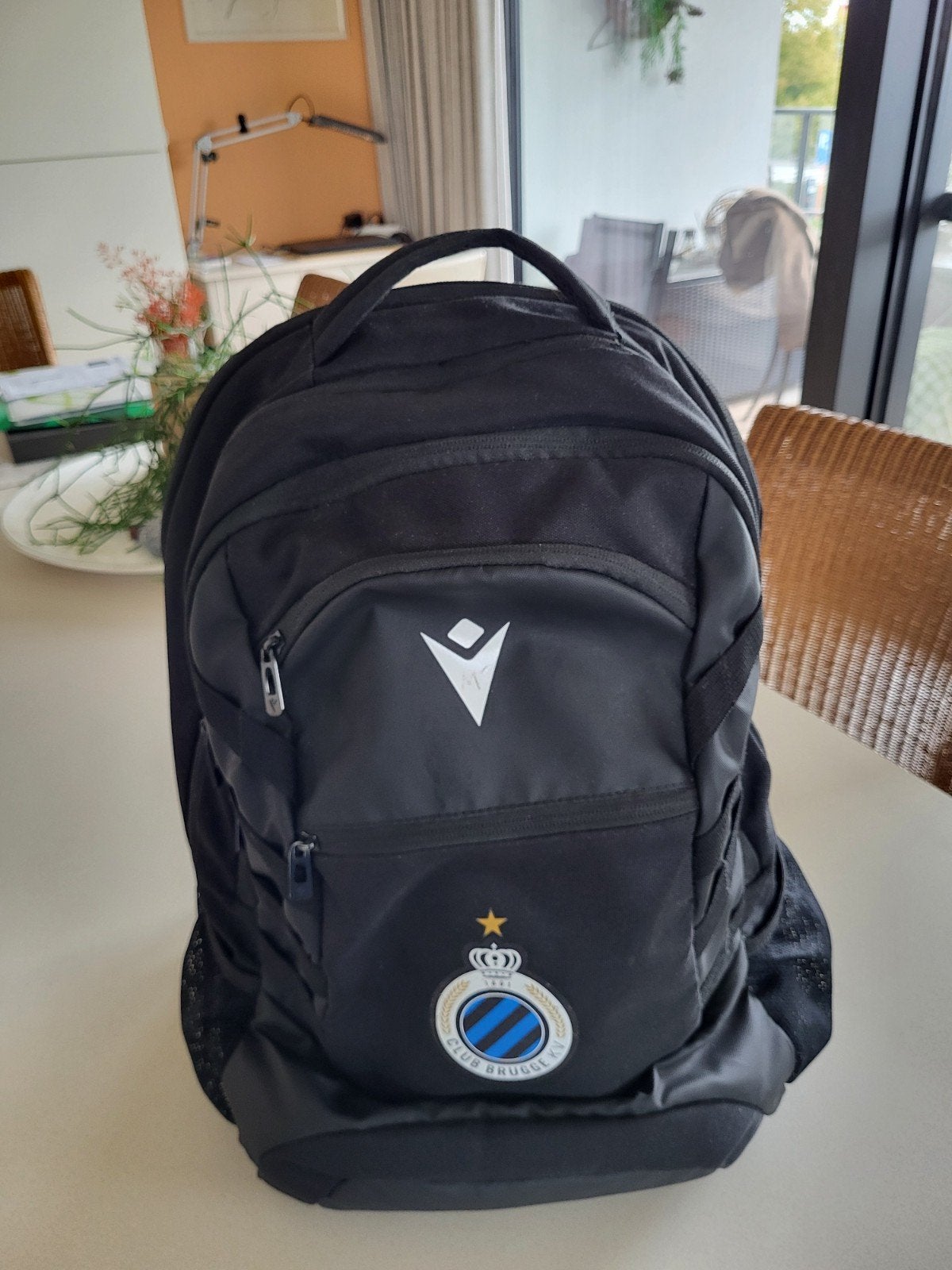 Zwarte grote rugzak met handvat riemen10€ afhale Lochristi, 30 cm ou plus, 35 à 55 cm, Comme neuf, Enlèvement