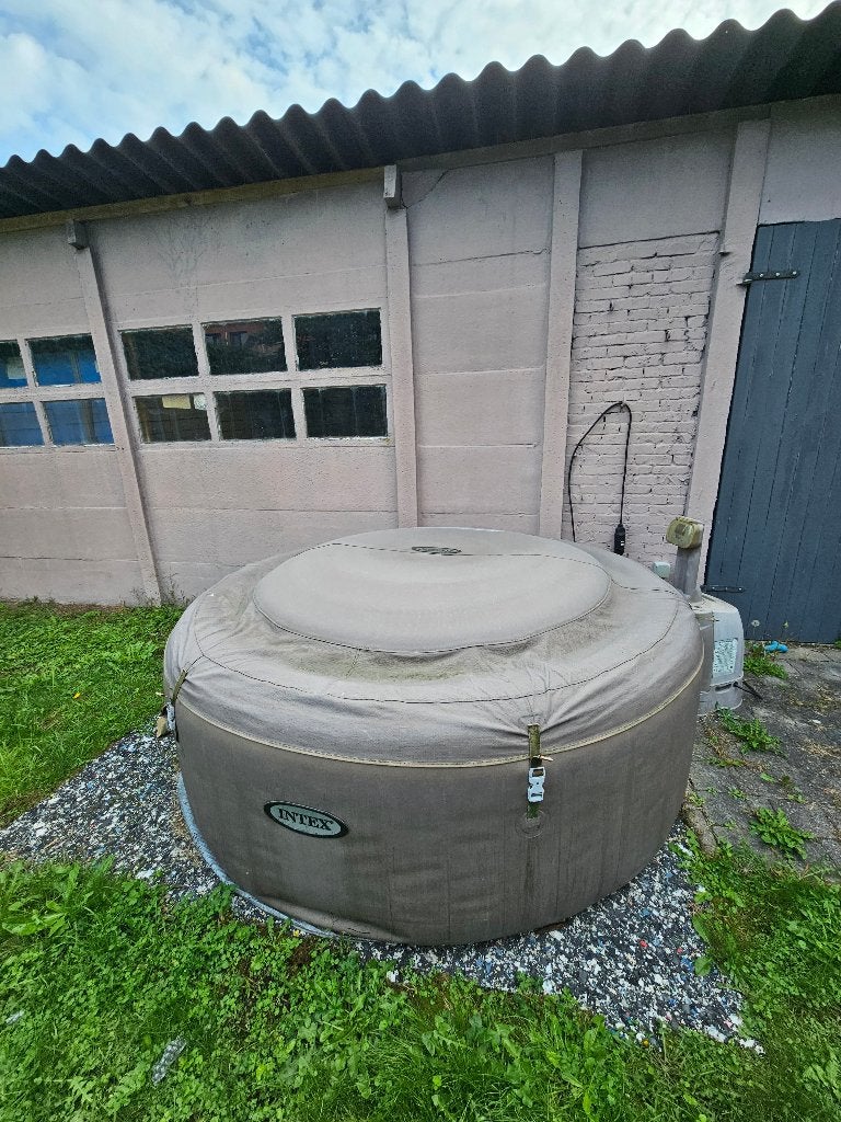 Jacuzzi, Ophalen, Gebruikt, Afdekzeil, Opblaasbaar