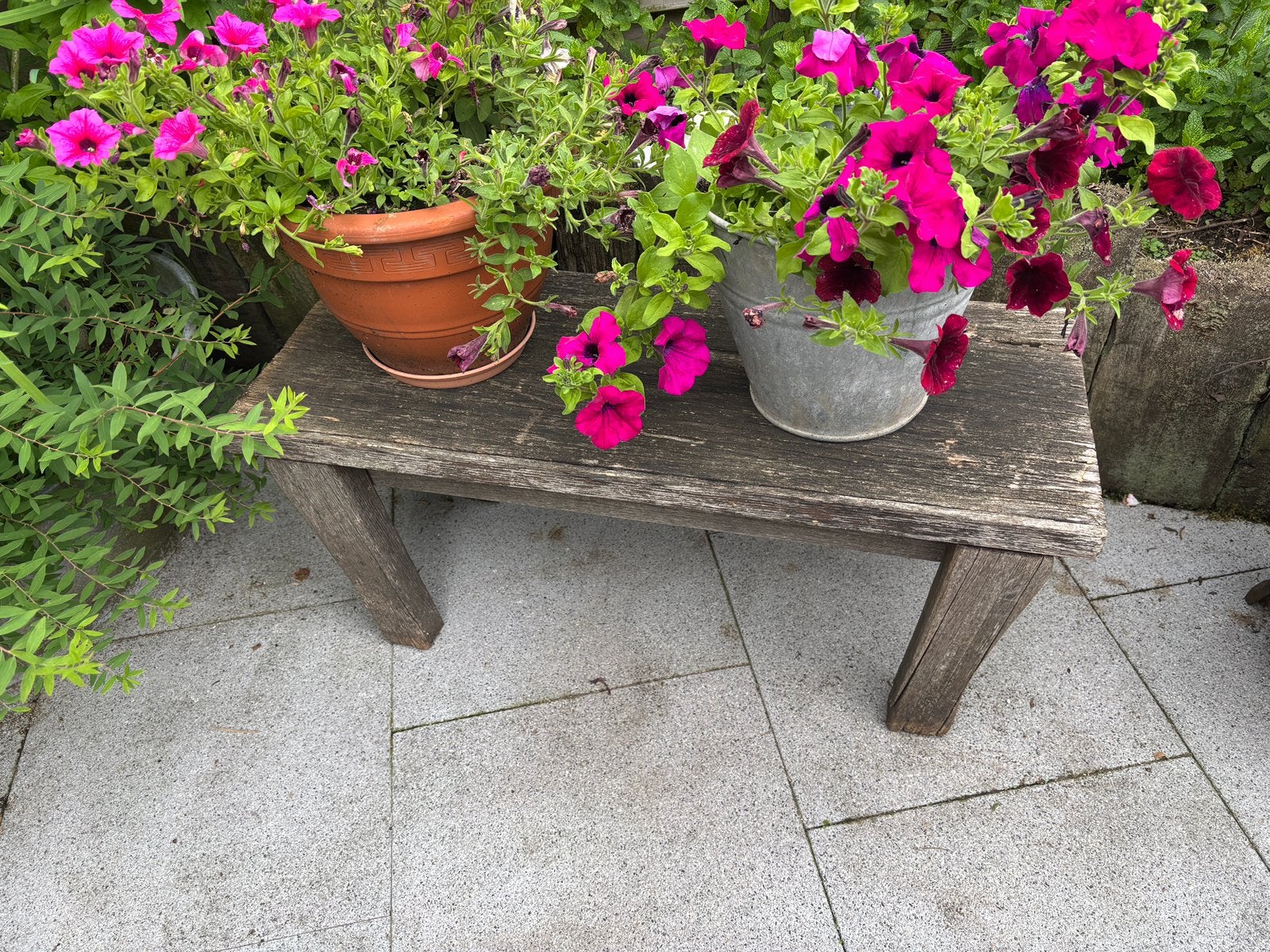 Klein decoratief tuintafeltje, Ophalen, Zo goed als nieuw