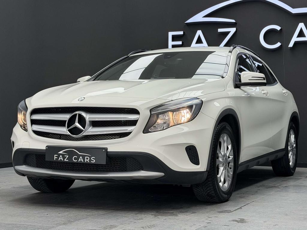 Mercedes-Benz GLA 180 * 1ER PROP + CAMERA + REGU + GARANTIE, 122 pk, Gebruikt, 4 cilinders, Wit
