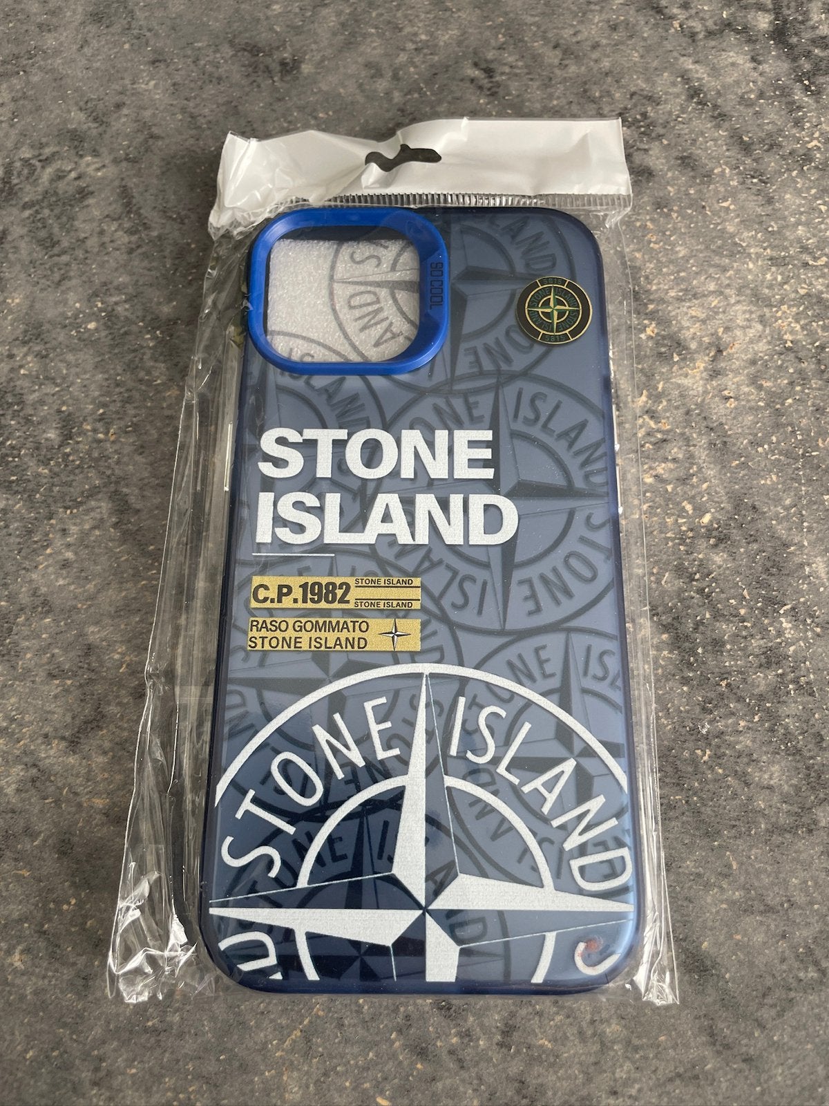 Coque Stone Island pour iPhone 15, Télécoms, Téléphonie mobile | Housses, Coques & Façades | Apple iPhone, Neuf, IPhone 15, Housse ou Sac