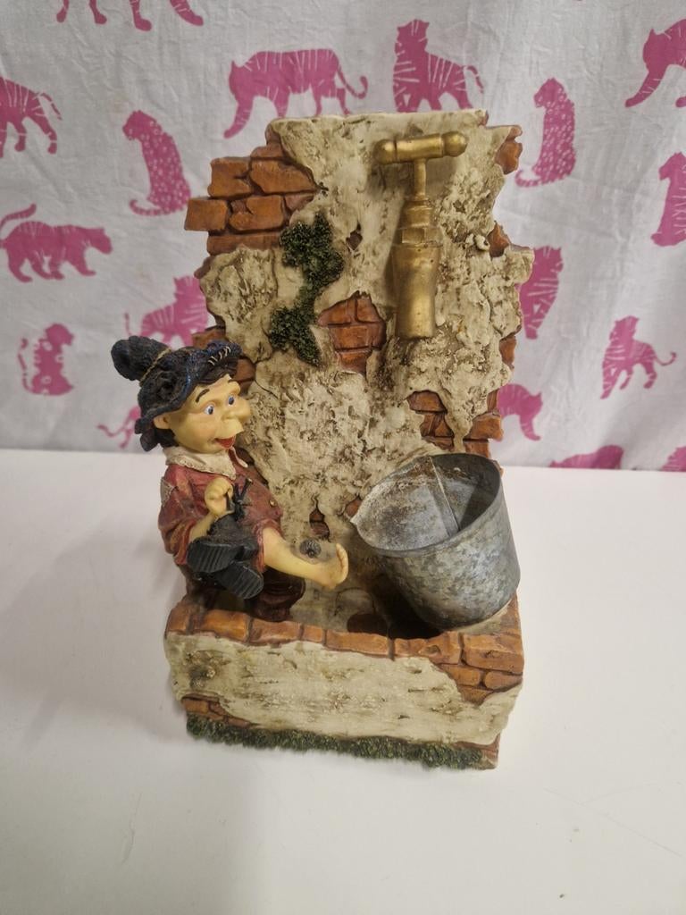 Grote Laaf fontein, Ophalen, Gebruikt, Laaf