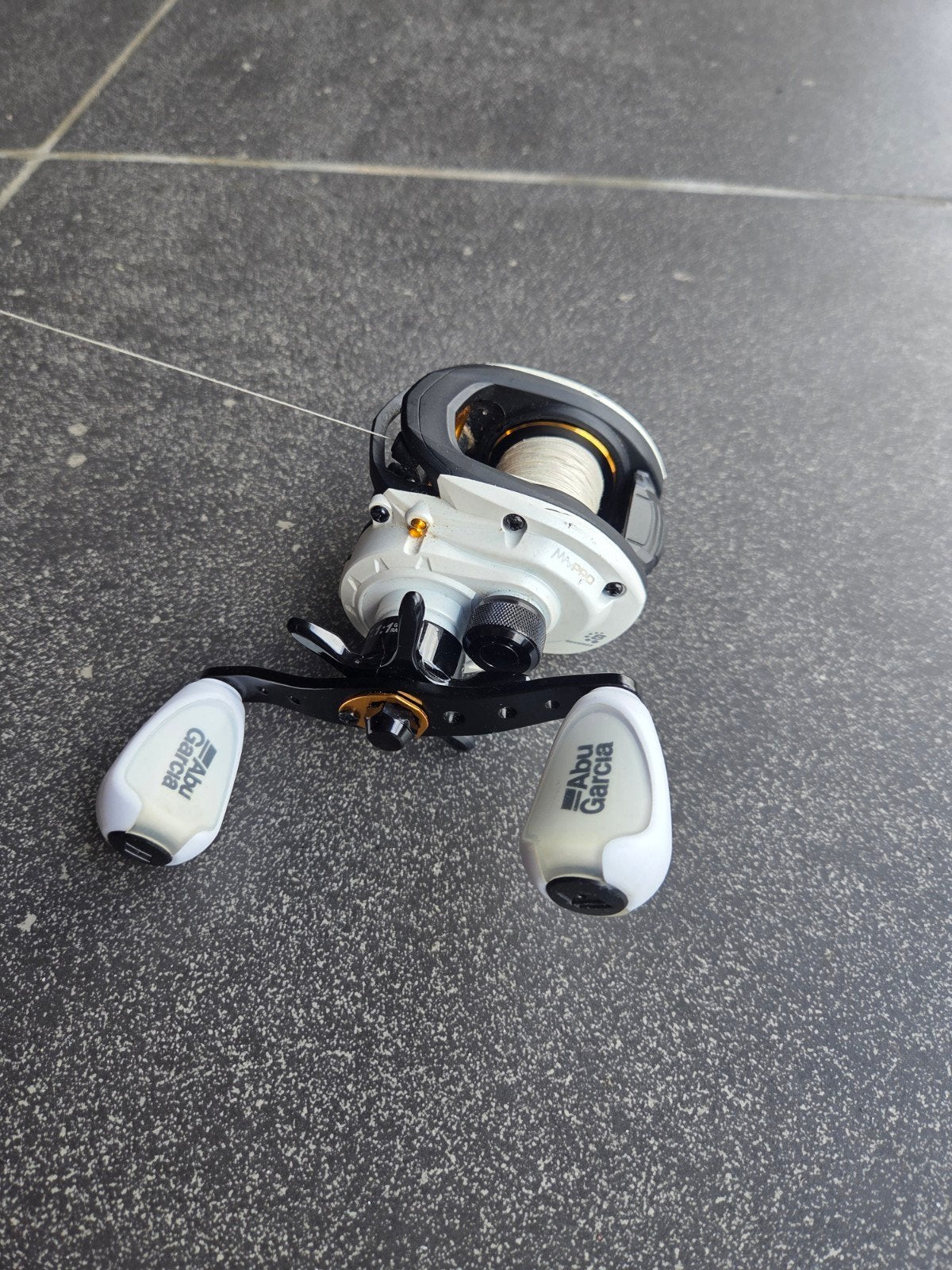 Baitcaster Pro Abu Garcia, Enlèvement ou Envoi, Utilisé, Moulinet