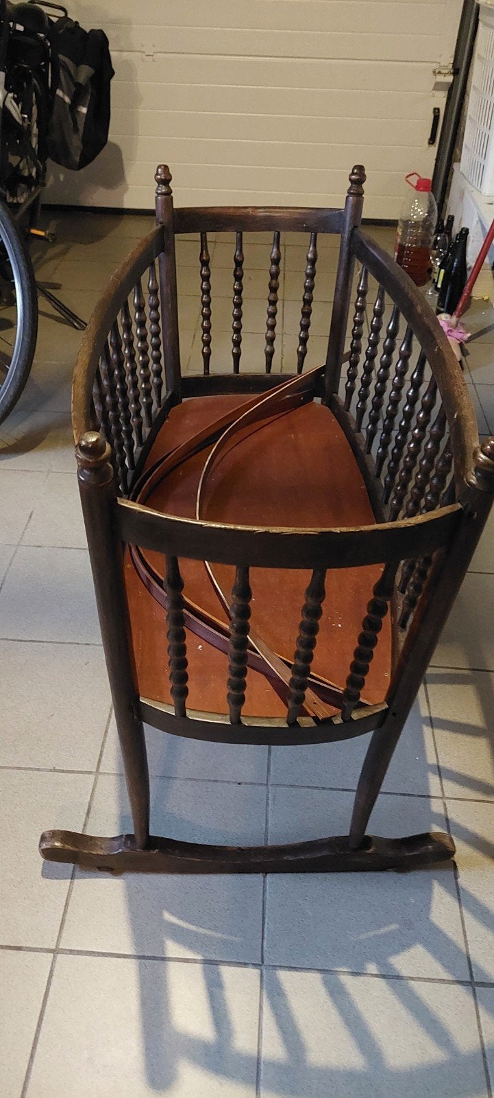 Wieg - hout, Kinderen en Baby's, Babywiegjes en Ledikanten, Ophalen, Wieg