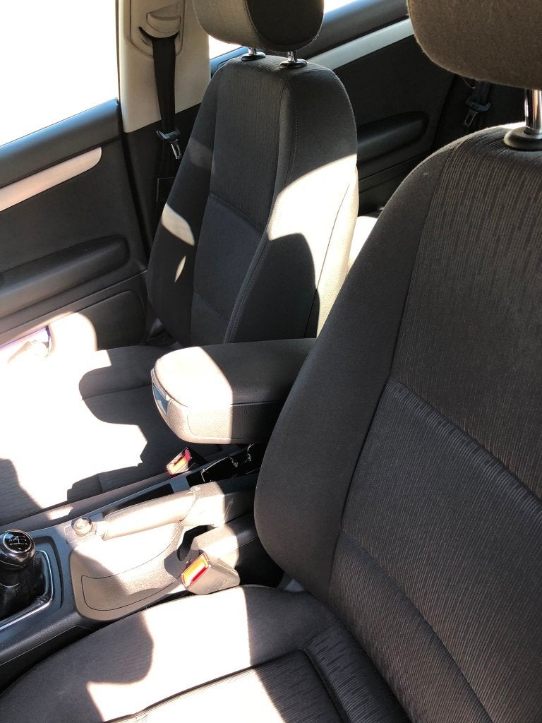 AUDI A4 Gris métallisé, Autos, Argent ou Gris, Achat, 4 portes, Boîte manuelle