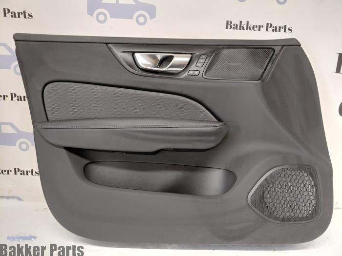 Portierbekleding 4Deurs links-voor van een Volvo V60, Gebruikt, -, -, Volvo