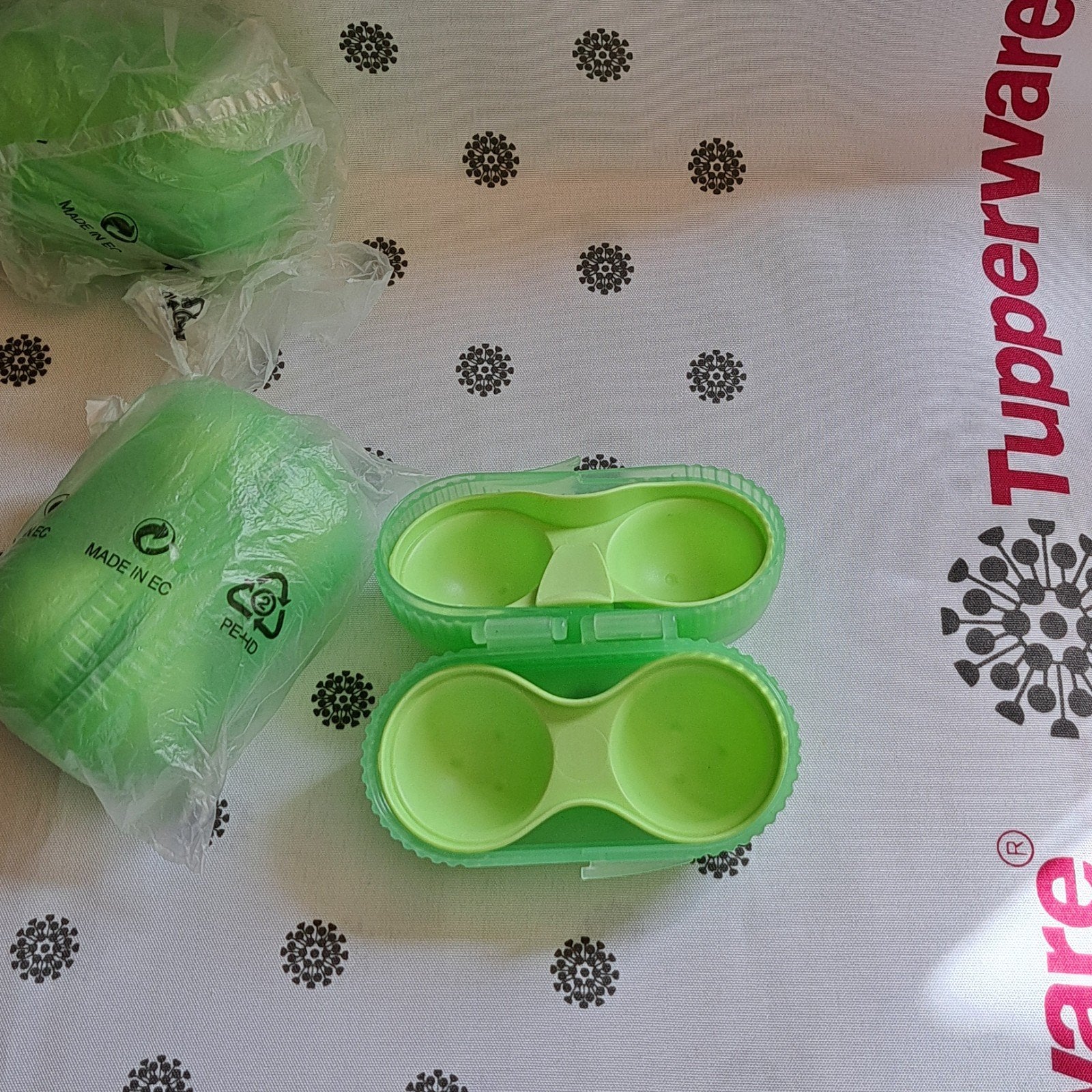 Boîte à œufs Tupperware New, Maison & Meubles, Enlèvement ou Envoi