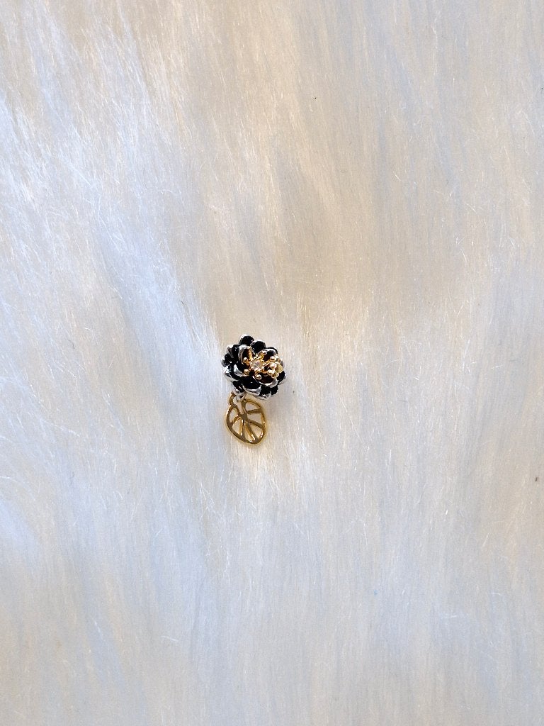 Pandora 925 Zilver Vergulde Bedel met Zwarte Bloem, Handtassen en Accessoires, Pandora, Ophalen of Verzenden, Zo goed als nieuw