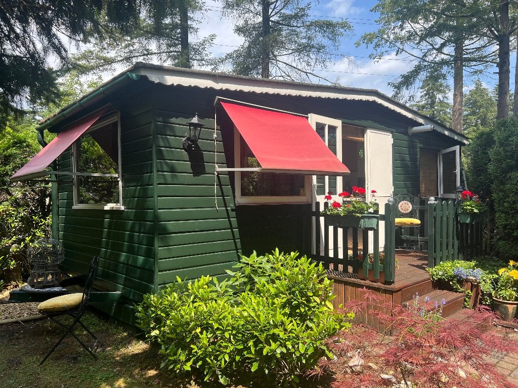 TE KOOP: STACARAVAN (van hout), Caravanes & Camping