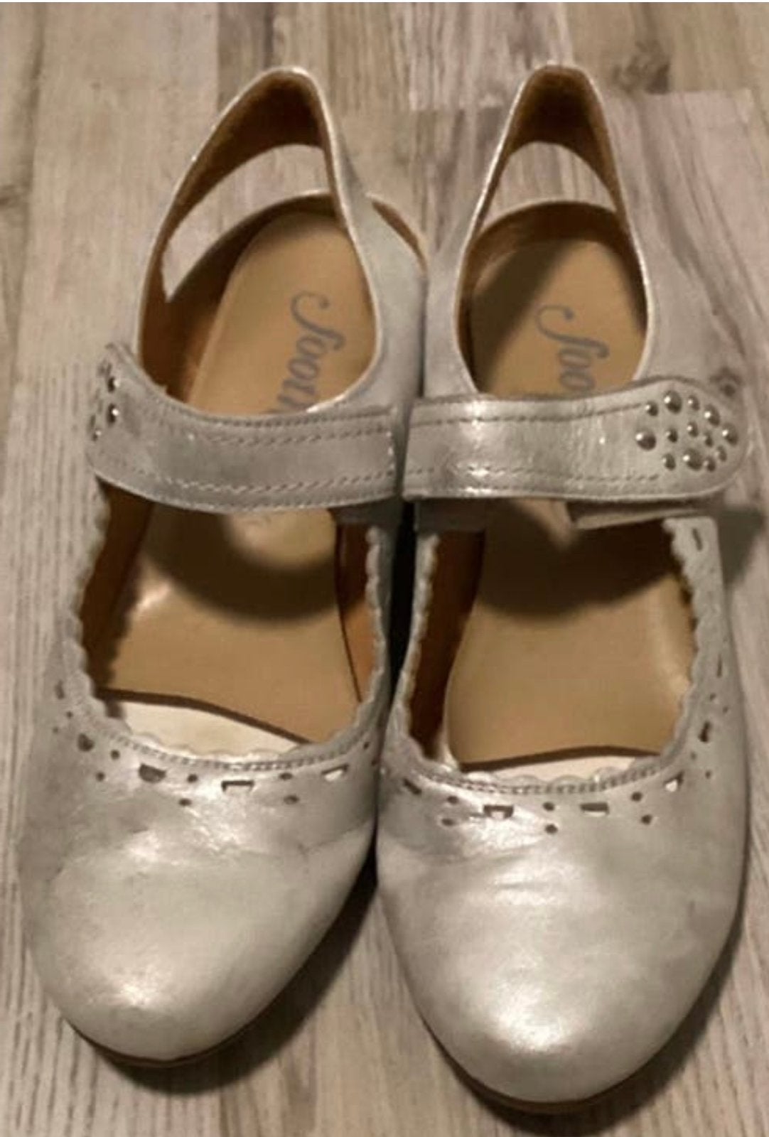 FOOTNOTES ZACHTE LEREN SCHOENEN,ZILVERKLEUR,MAAT 40 ,MOOI !!, Enlèvement ou Envoi, Autres couleurs, Comme neuf, Chaussures basses