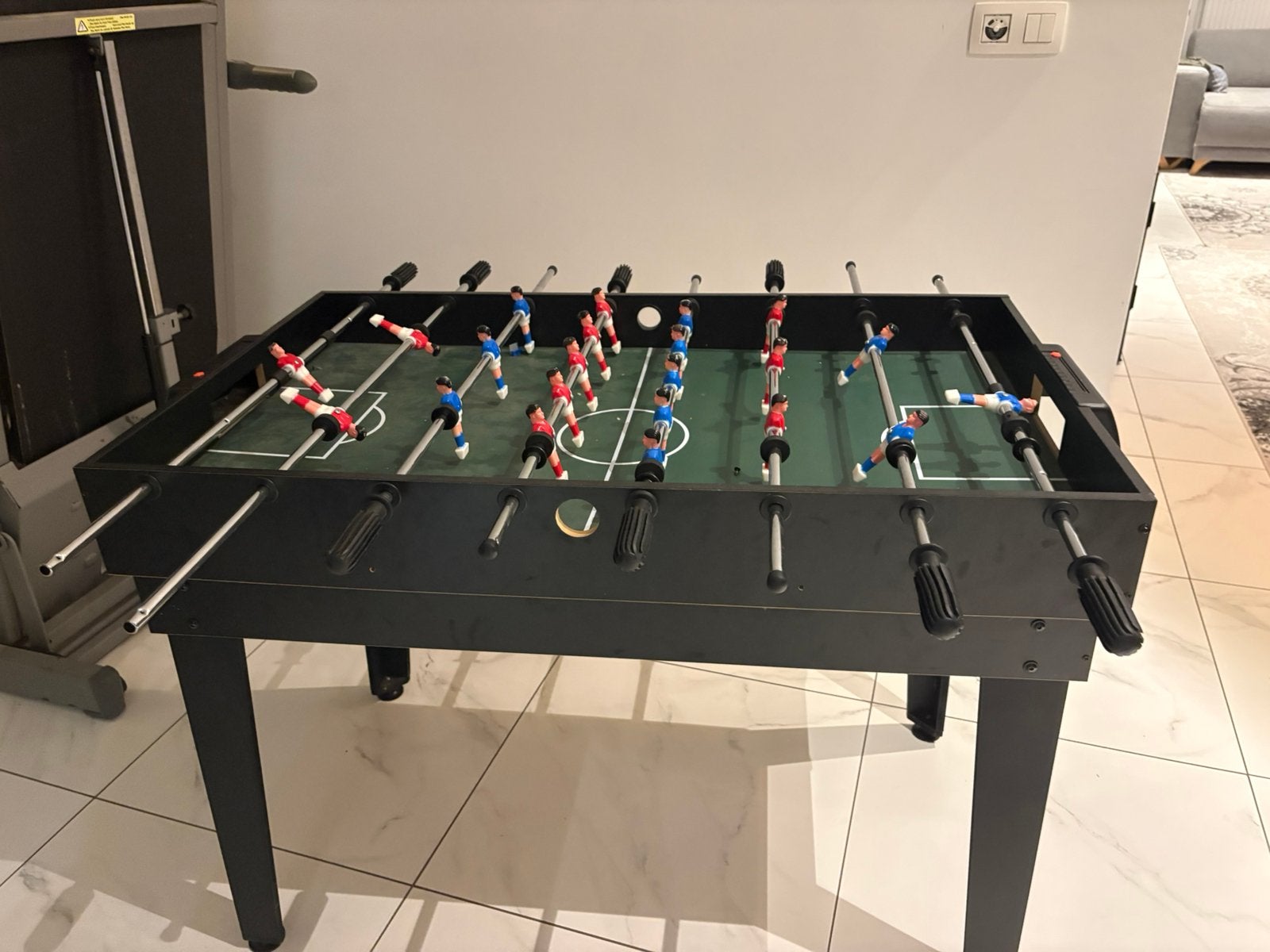 Tafel met 8 spelletjes, Ophalen