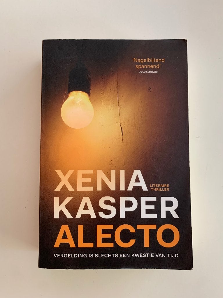 Alecto, Xenia Kasper, Ophalen of Verzenden, Gelezen