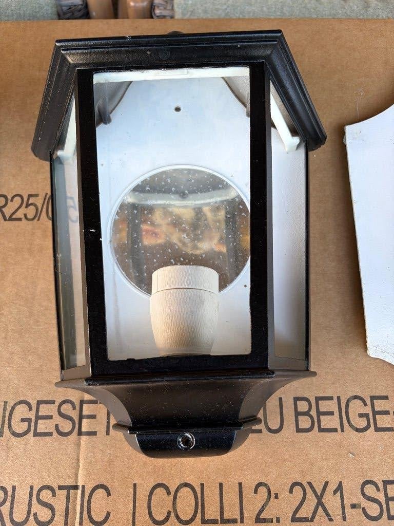 2 zwarte antieke smeedijzer buiten muur verlichting, Enlèvement