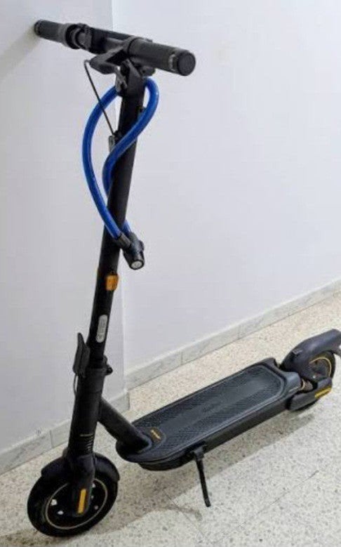 trottinette ninebot g2 max propre 380euro, Vélos & Vélomoteurs, Enlèvement ou Envoi