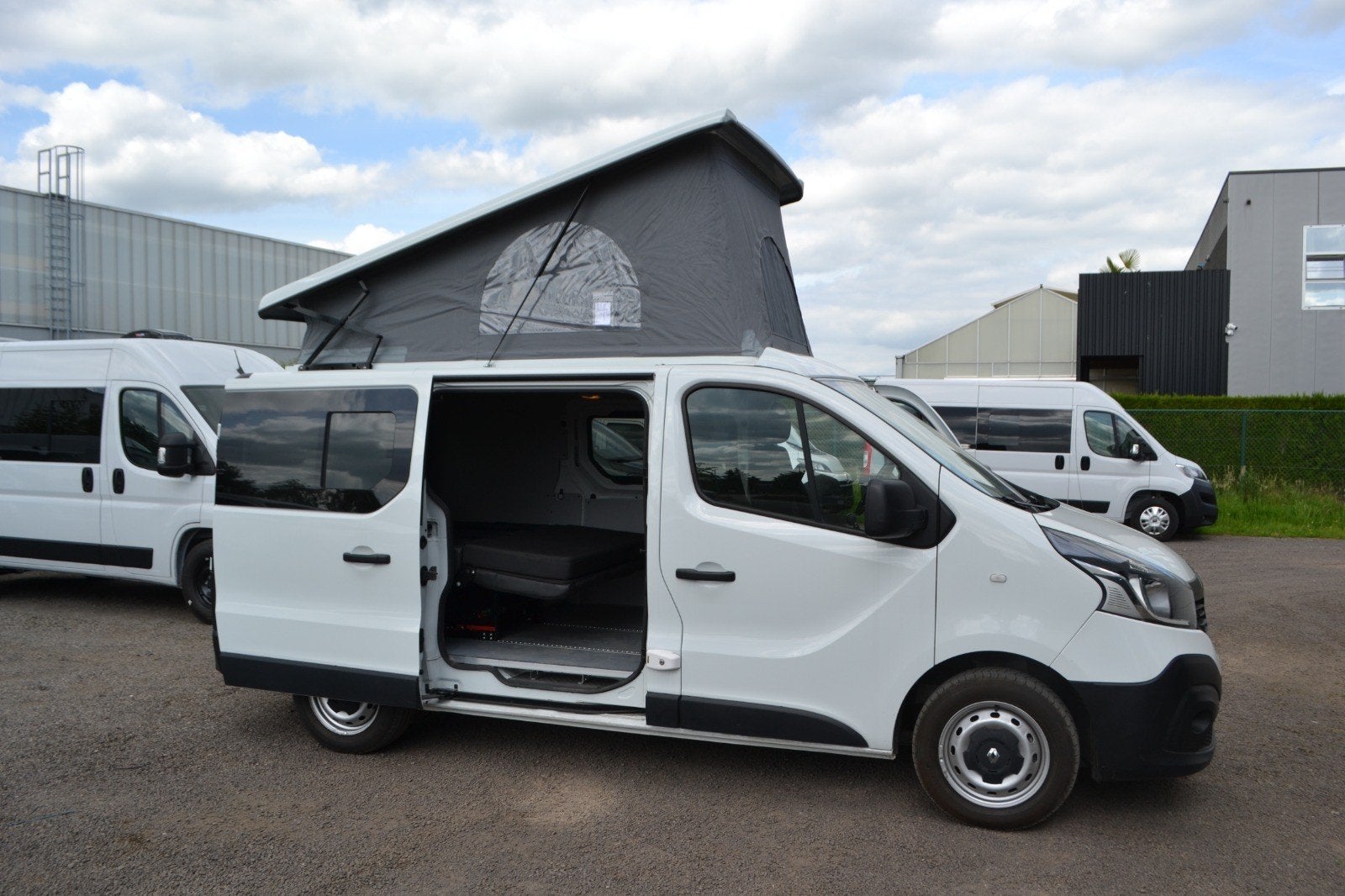 Renault traffic basis camper 5 personen, Bedrijf, Hefdak