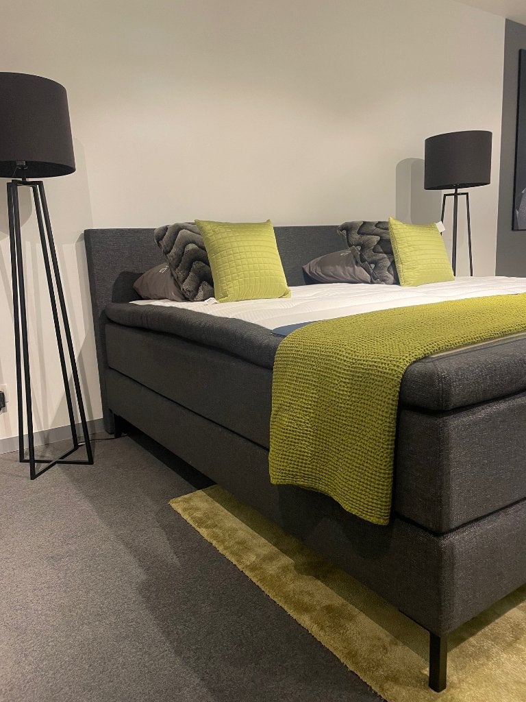 SHOWROOMMODEL - nieuw - Equilli boxspring 200cm x 200cm, Maison & Meubles, Chambre à coucher | Lits boxsprings, Neuf, Autres dimensions