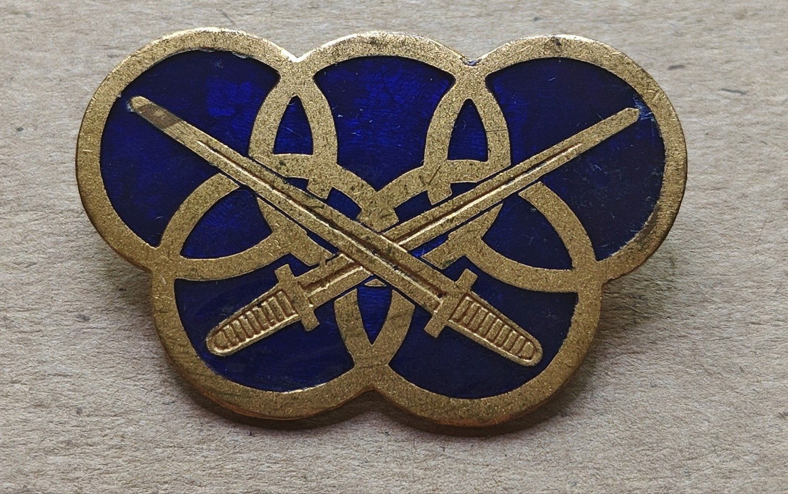 Oude Geëmailleerd Belgisch militair sportbrevet, Ophalen of Verzenden, Embleem of Badge